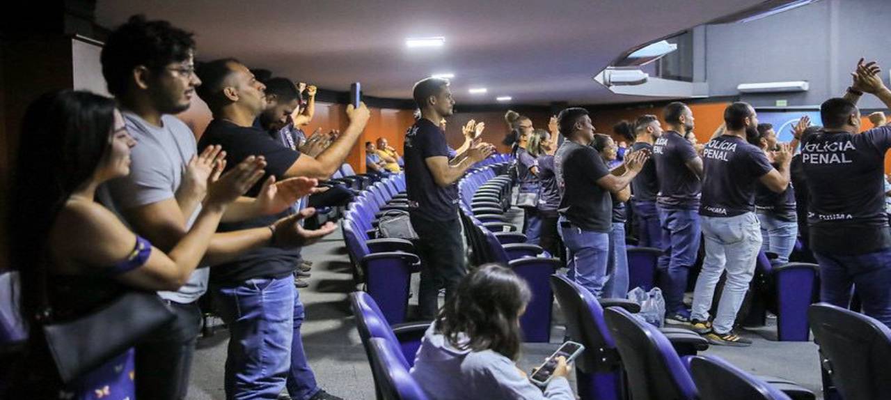 policia-penal-deputados-aprovam-projeto-que-aumenta-o-efetivo-para-900-cargos