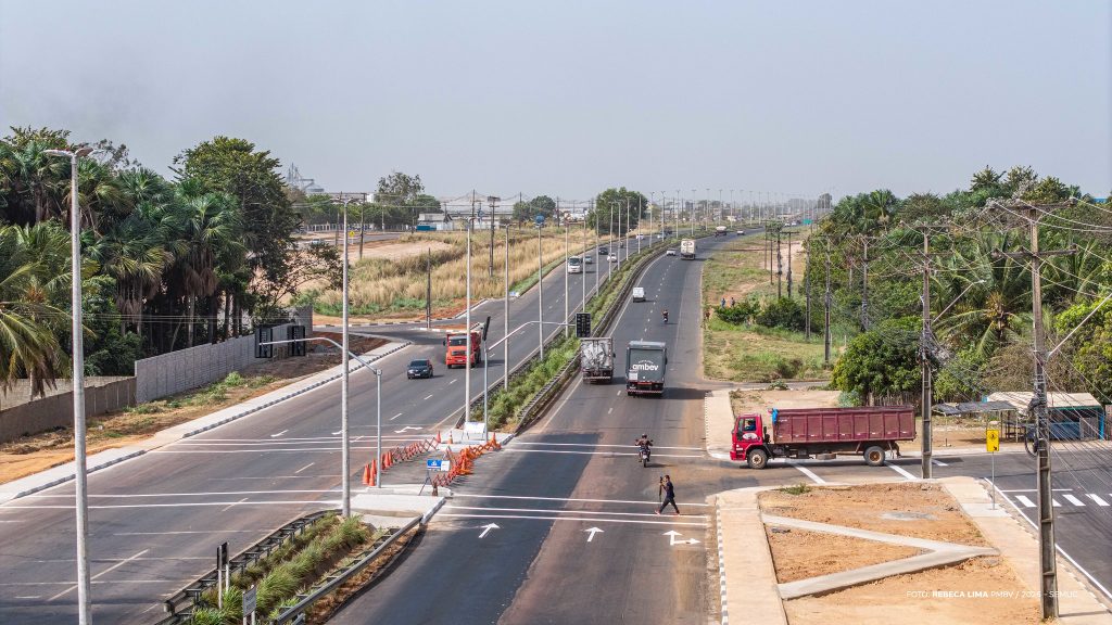 prefeitura-instala-semaforo-no-cruzamento-da-avenida-brasil-com-rua-capitao-clovis,-no-sao-bento
