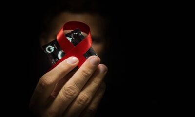 dezembro-vermelho-alerr-amplia-acoes-e-leis-para-enfrentar-o-hiv/aids-e-combater-o-preconceito