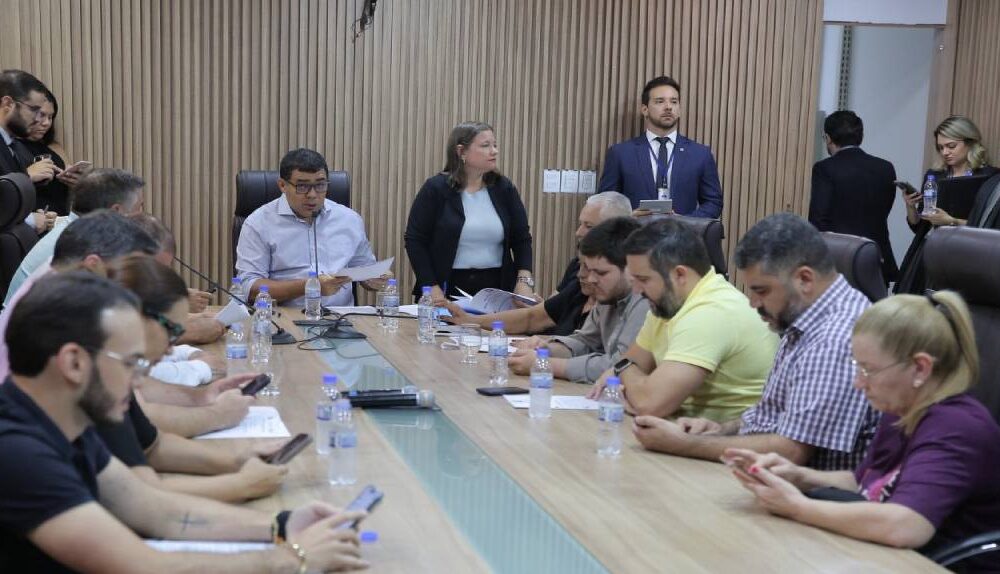 sessao-extraordinaria-deputados-aprovam-materias-que-concedem-comendas-e-instituem-data-comemorativa-em-roraima