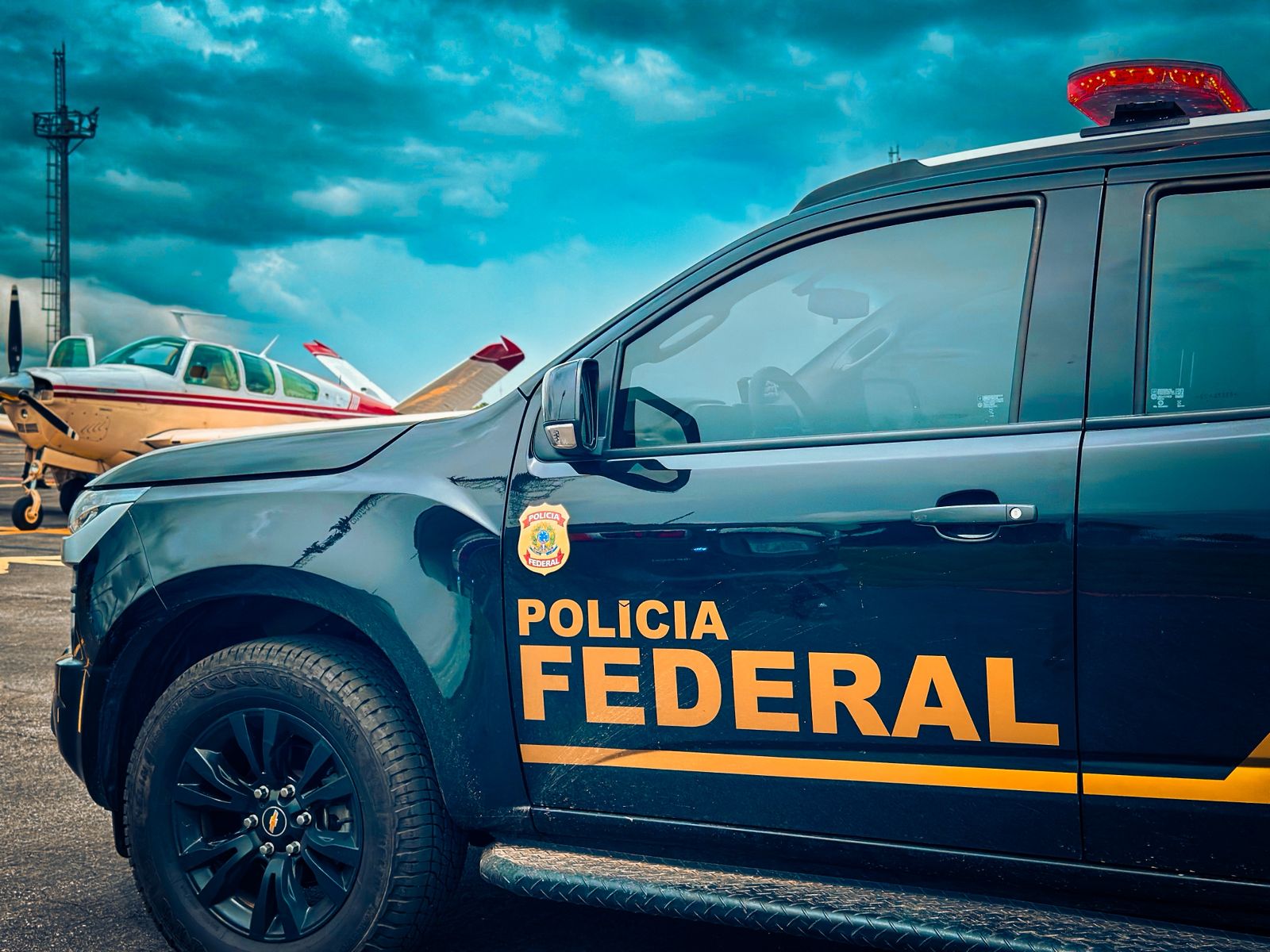 pf-apreende-51-quilos-de-ouro-no-aeroporto-internacional-de-boa-vista-nesta-terca-feira-(2)
