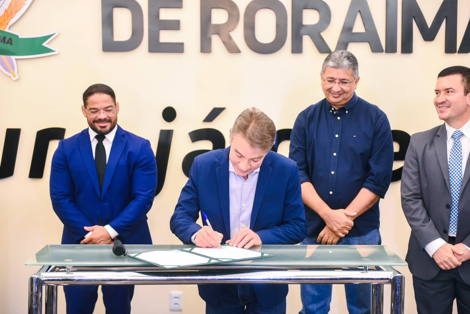 posse-de-novos-procuradores-reforca-seguranca-juridica-e-marca-novo-ciclo-para-pge-rr