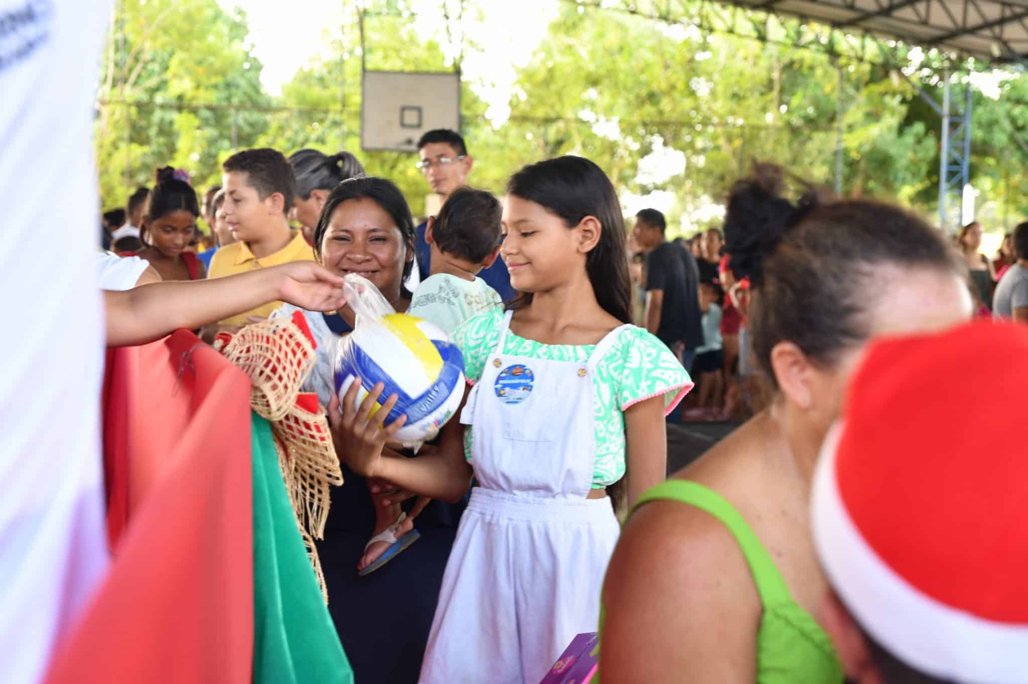 governo-de-roraima-inicia-entrega-de-45-mil-brinquedos-no-interior