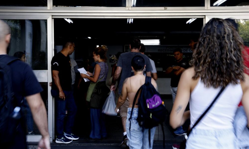 candidatos-do-cnu-realizam-prova-discursiva-hoje-(7)