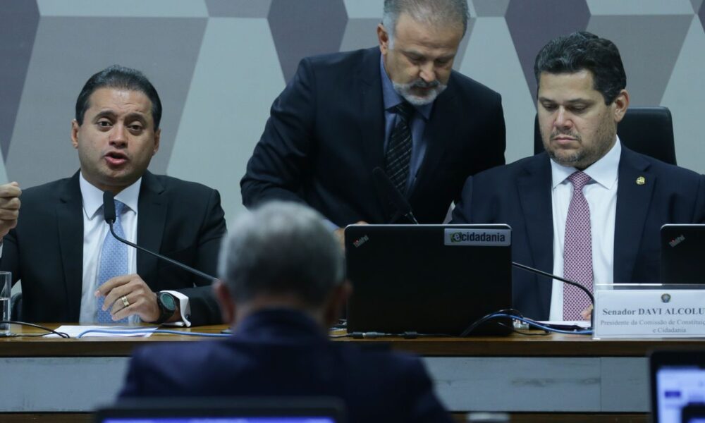 ccj-do-senado-adia-votacao-do-pl-do-impeachment-para-2026