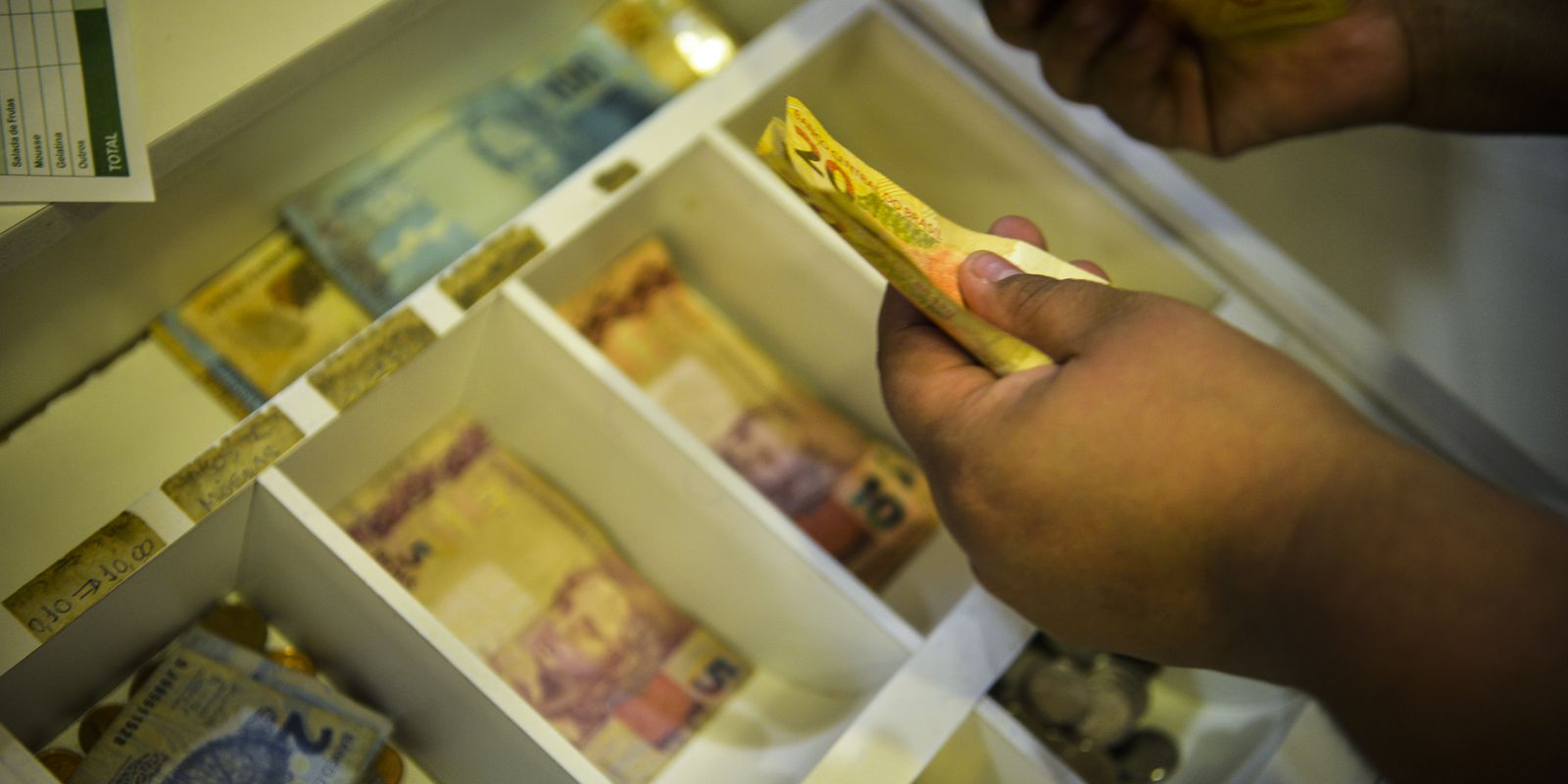 segunda-parcela-do-decimo-terceiro-deve-ser-depositada-ate-esta-sexta