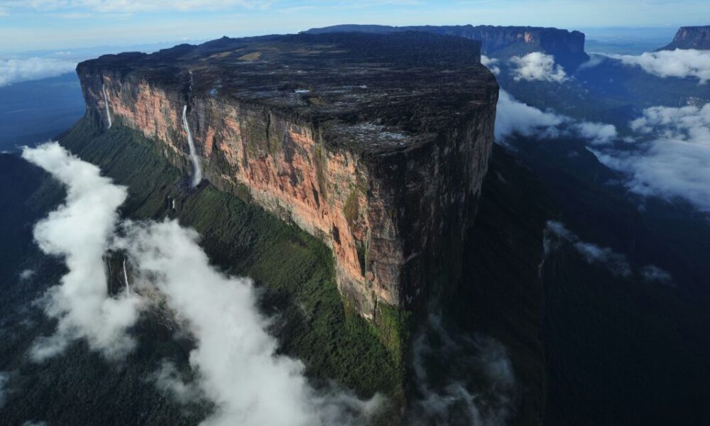 policia-federal-articula-resgate-de-turista-brasileira-ferida-no-monte-roraima