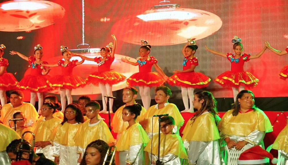 cidadania-e-cultura-espetaculo-arvore-da-esperanca-emociona-publico-no-ccjuv