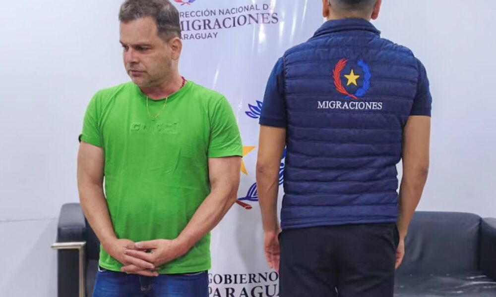 ex-diretor-da-prf-levou-pitbull-e-sacos-de-racao-em-fuga-para-paraguai