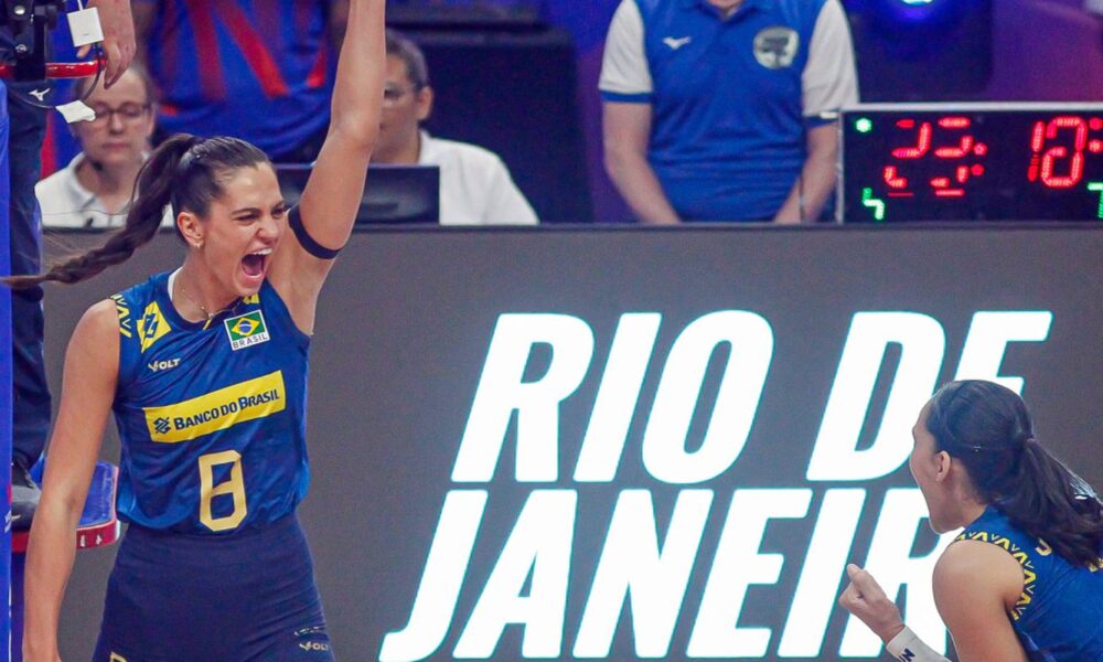 central-julia-kudiess-e-eleita-a-5a-melhor-jogadora-do-volei-mundial