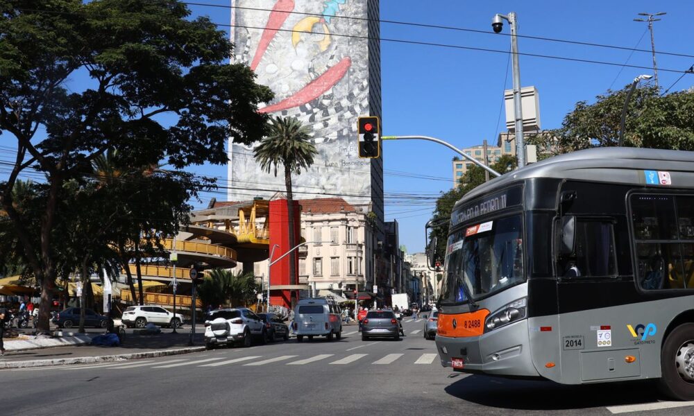 prefeitura-de-sp-anuncia-aumento-nas-passagens-de-onibus-para-r$-5,30