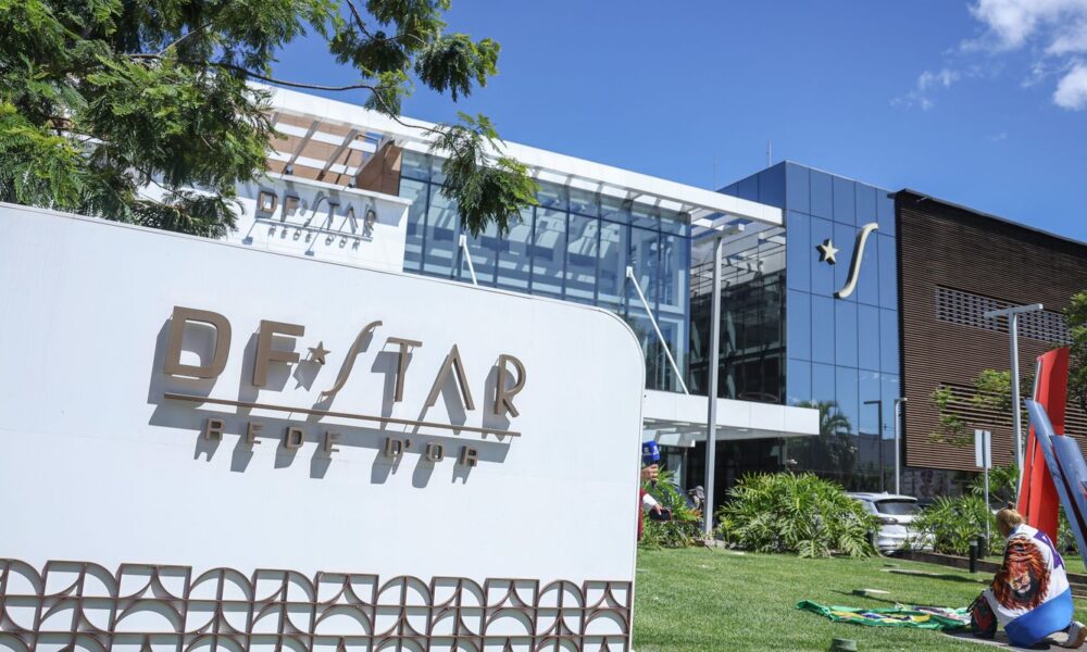 bolsonaro-recebe-alta-hospitalar-e-volta-a-cumprir-pena-na-pf