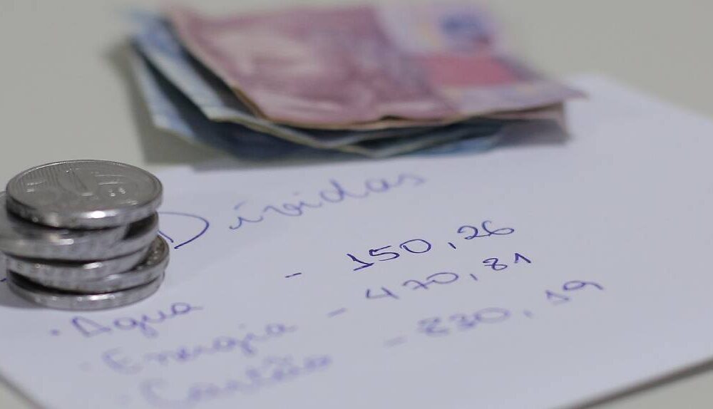 direitos-do-consumidor-procon-assembleia-alerta-para-o-superendividamento