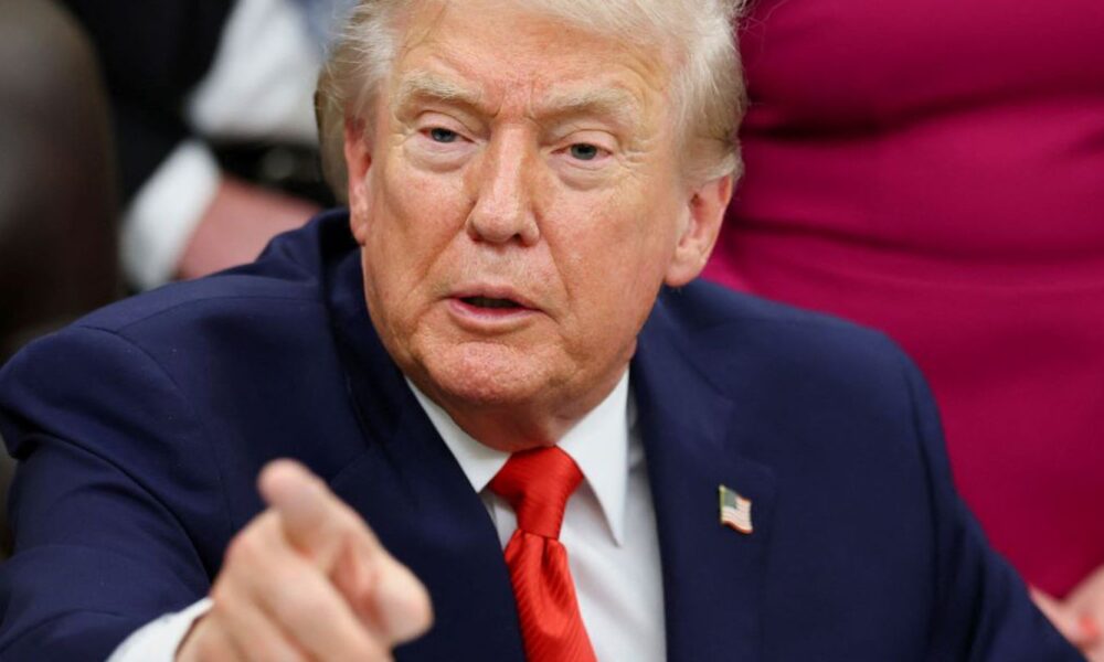 trump-diz-que-estados-unidos-“estao-prontos-para-ajudar-o-ira”