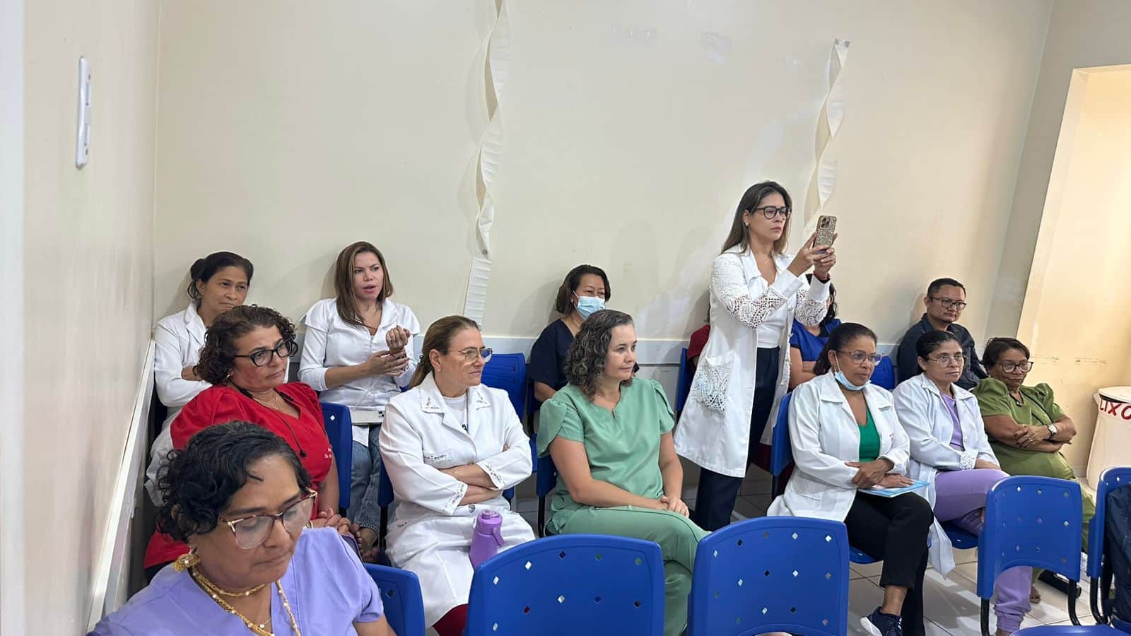policlinica-coronel-mota-promove-palestra-sobre-saude-mental-para-servidores