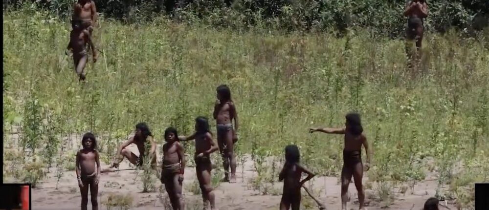 registro-inedito-flagra-maior-povo-isolado-do-mundo-em-rara-aproximacao-na-amazonia