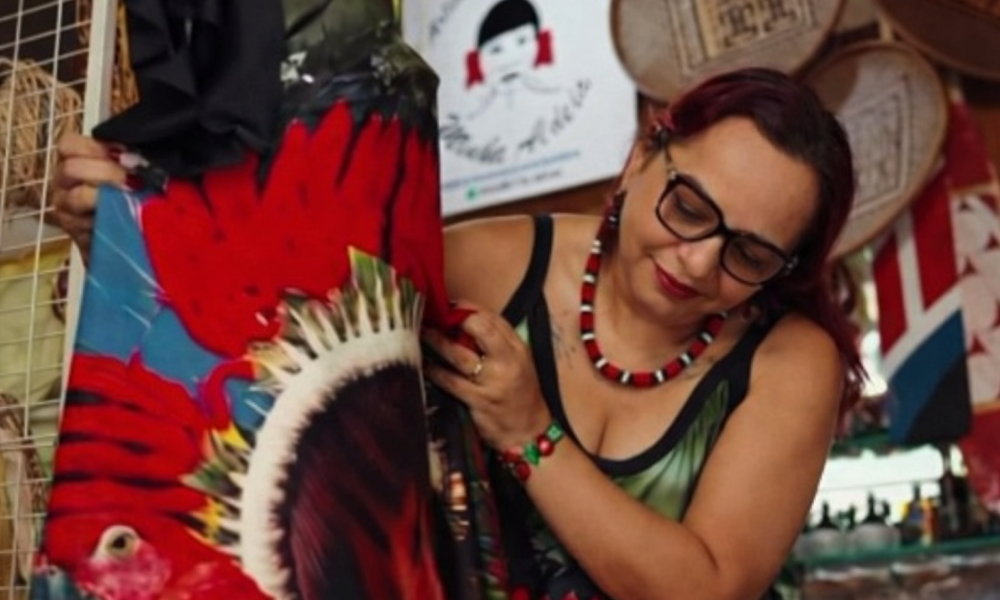 estilista-indigena-edith-karla-morre-aos-51-anos-em-boa-vista