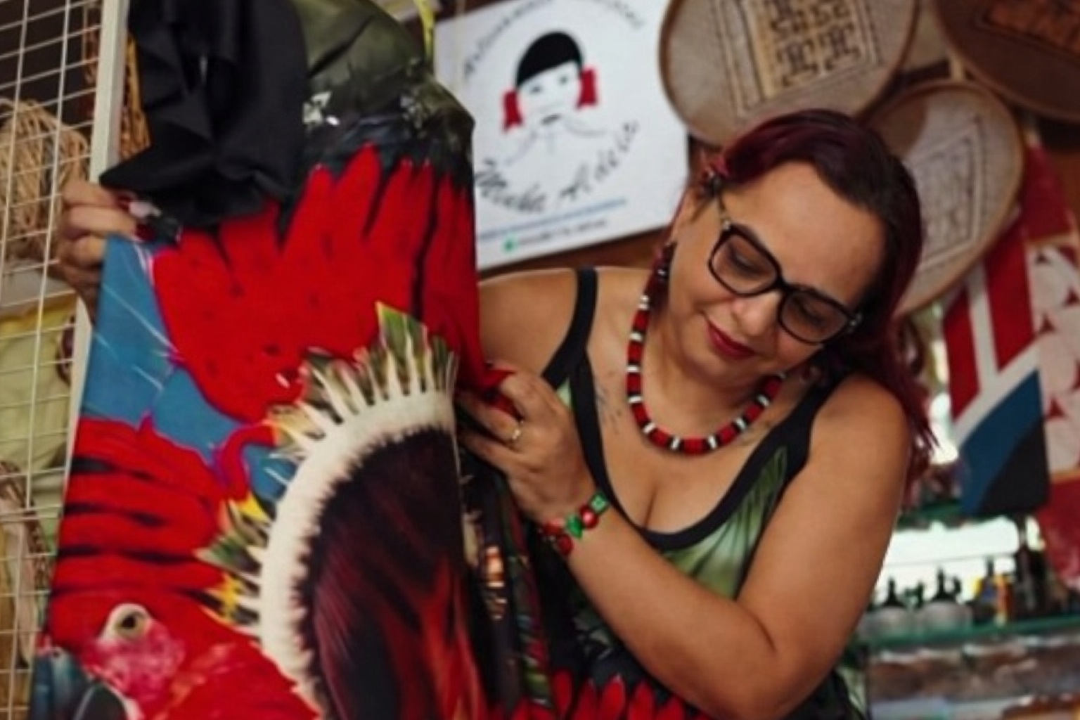estilista-indigena-edith-karla-morre-aos-51-anos-em-boa-vista