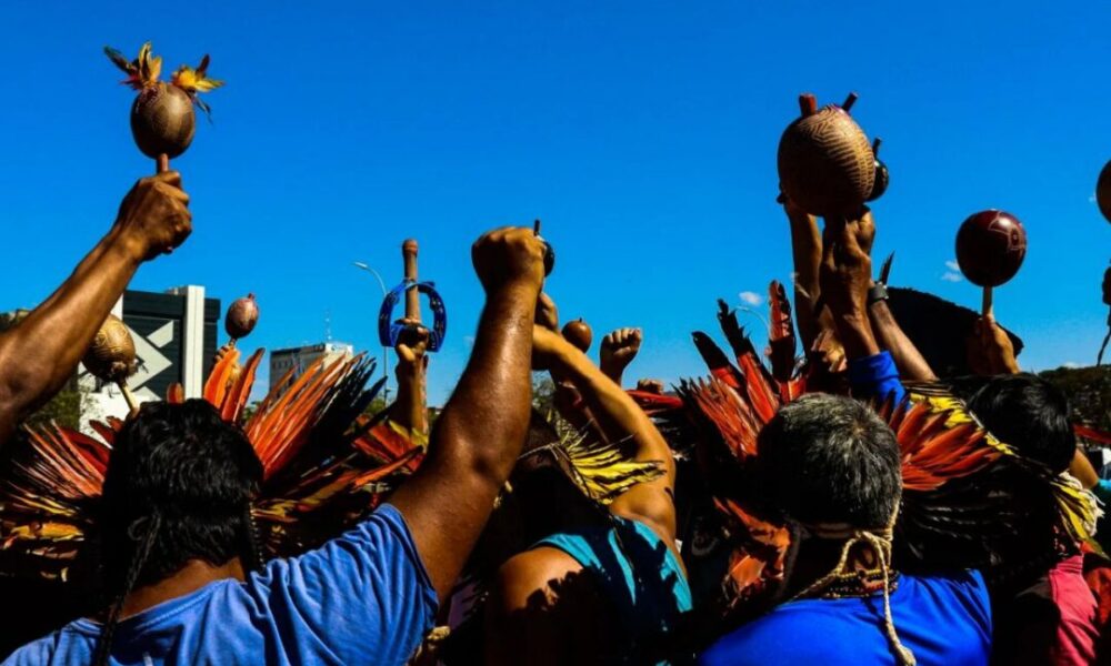 apib-divulga-cartas-e-cobra-demarcacao-de-terras-e-alinhamento-de-indigenas-no-governo