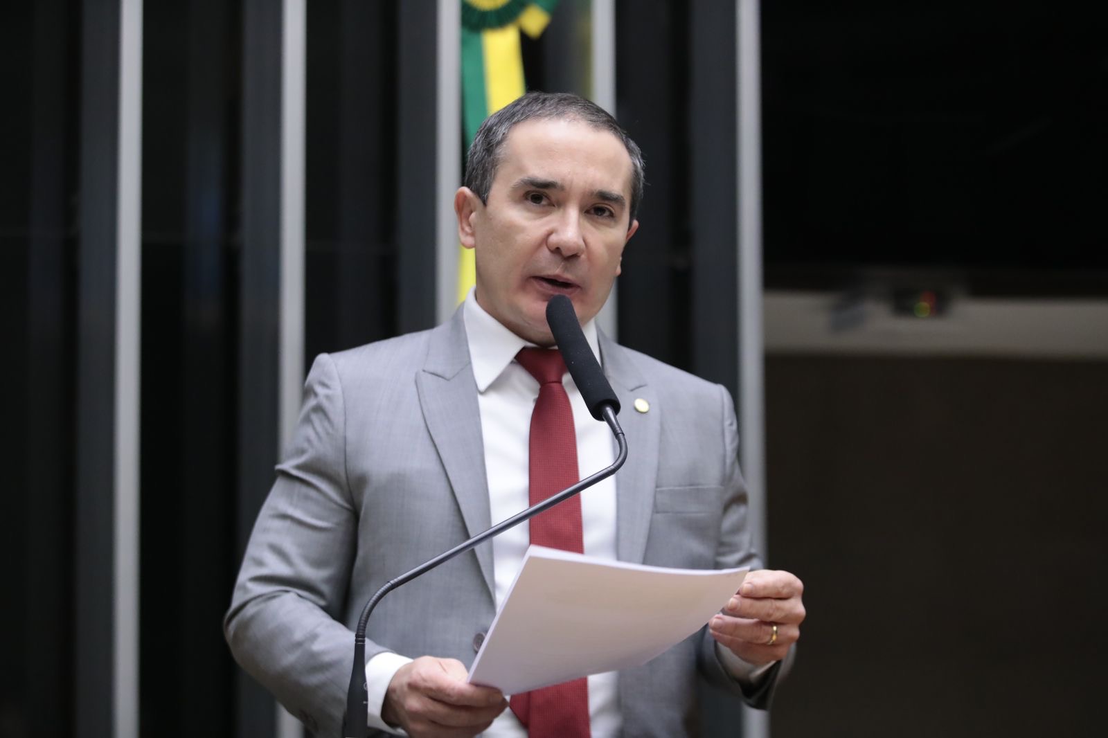 projeto-de-duda-ramos-preve-ate-dez-anos-de-prisao-para-quem-dopar-outra-pessoa-sem-consentimento