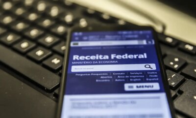 comprovantes-para-imposto-de-renda-devem-ser-enviados-ate-esta-sexta