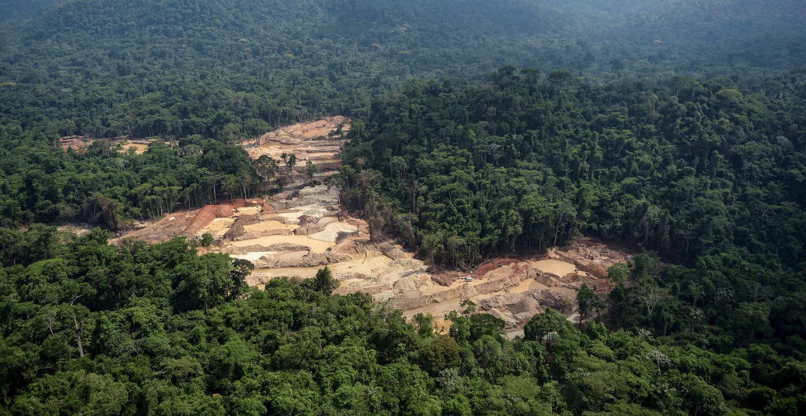 mpf-investiga-mineradora-de-roraima-e-empresas-estrangeiras-por-exploracao-ilegal-na-terra-yanomami