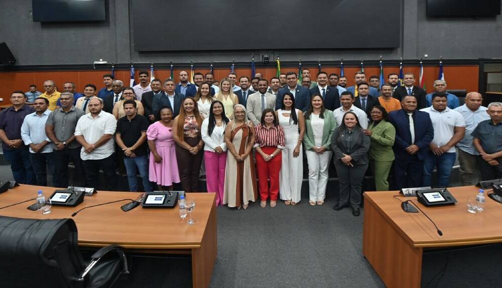 associacao-de-camaras-de-vereadores-alerr-sedia-solenidade-de-posse-da-nova-mesa-diretora