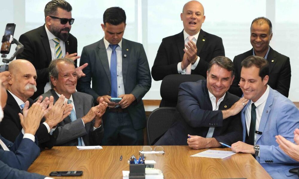 em-brasilia,-nicoletti-se-filia-ao-pl