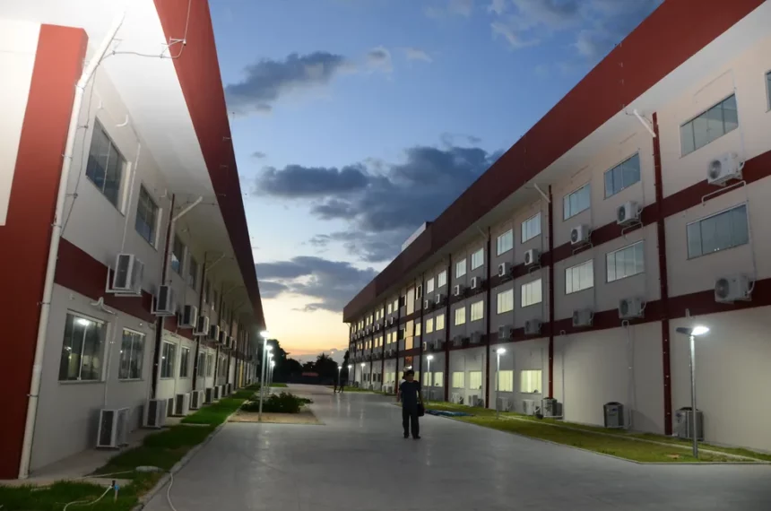 ufrr-abre-concurso-com-17-vagas-para-professores;-inscricoes-comecam-segunda-feira-(9)