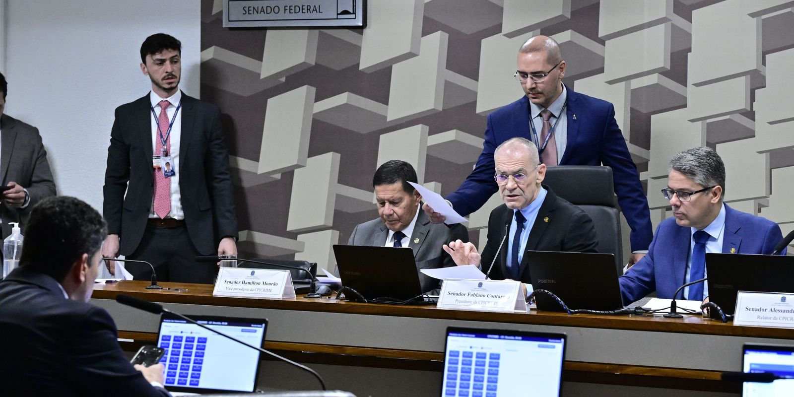 cpi-do-crime-mira-braco-do-pcc-na-faria-lima-e-“a-turma”-do-master