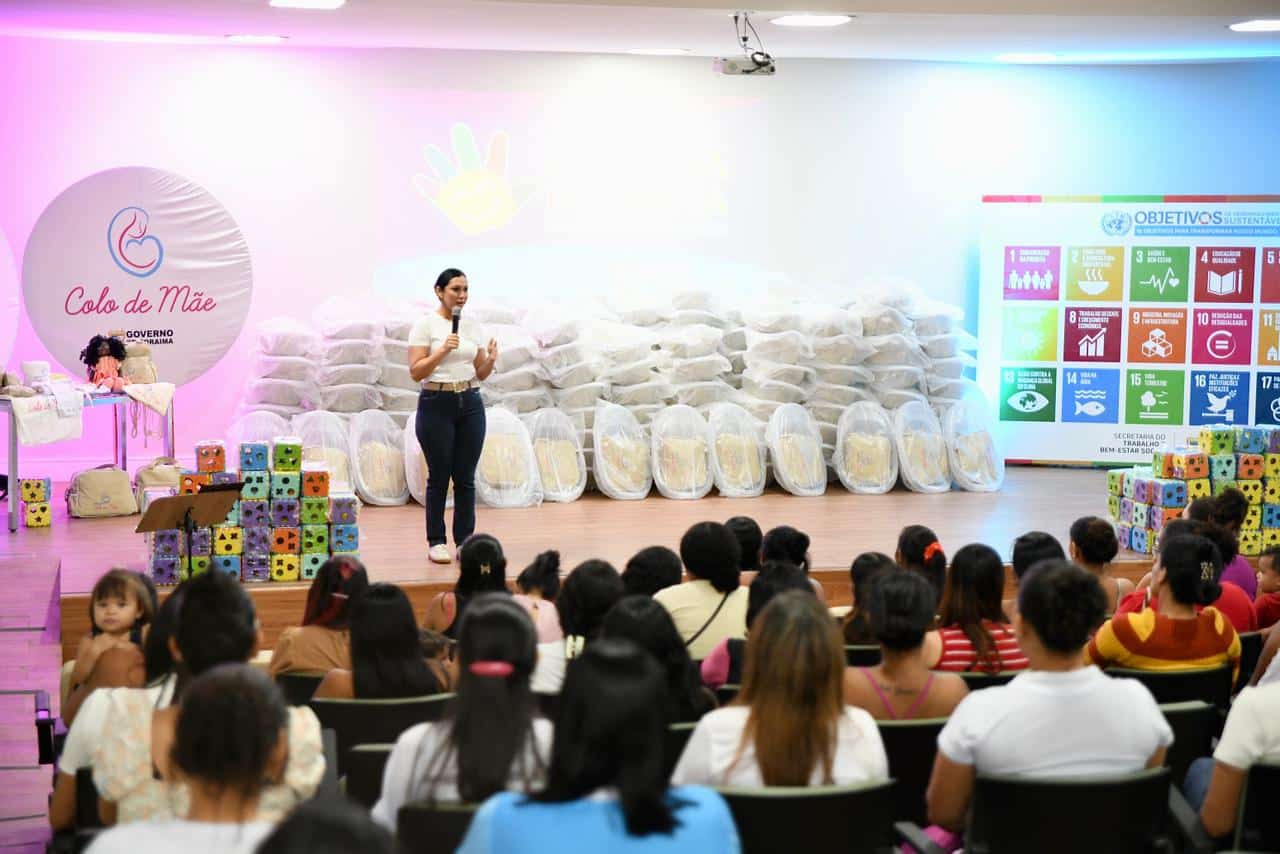 governo-entrega-kits-de-enxoval-as-beneficiarias-do-programa