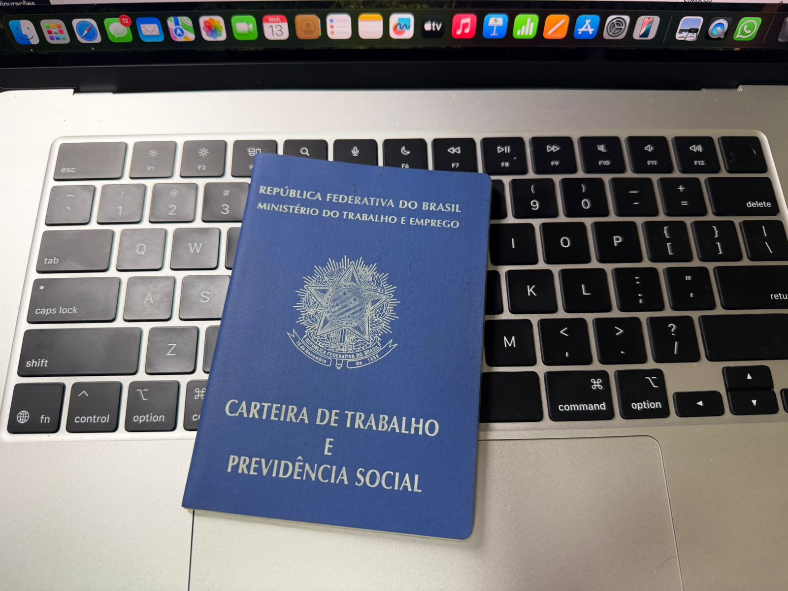 entenda-as-diferencas-entre-as-propostas-pelo-fim-da-escala-6×1