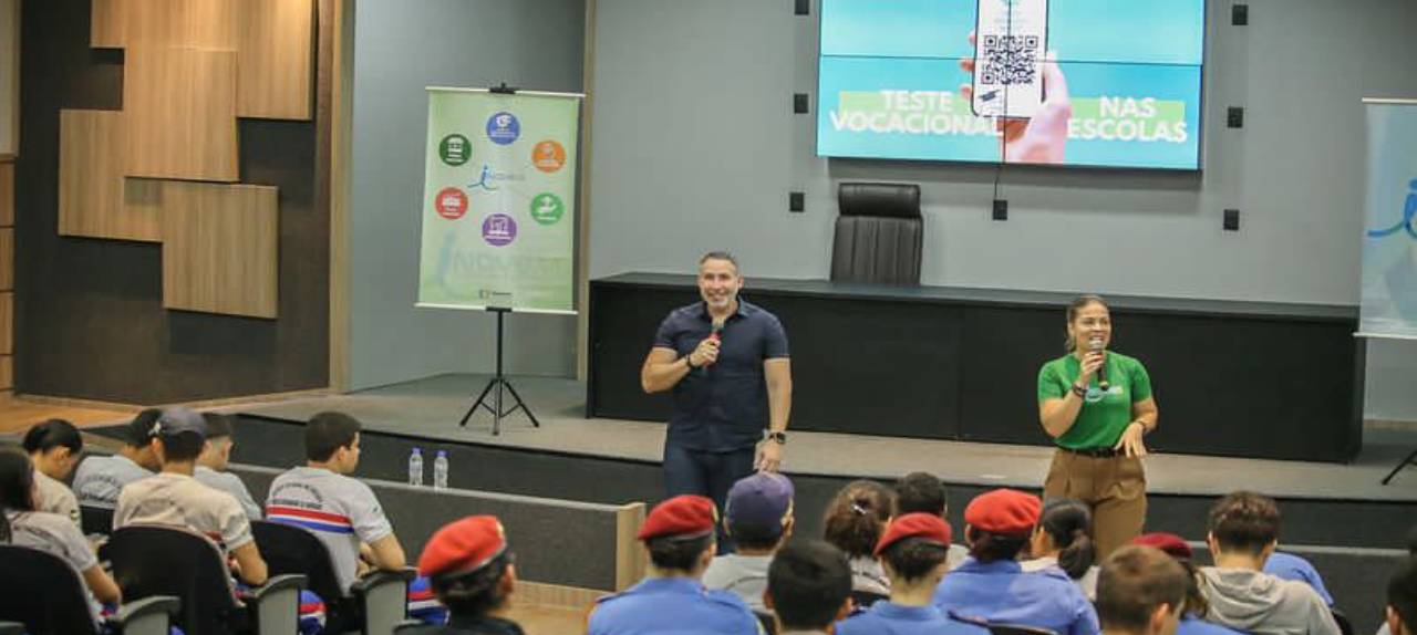 carlos-drummond-de-andrade-estudantes-descobrem-afinidades-profissionais-apos teste-vocacional-do-inovem