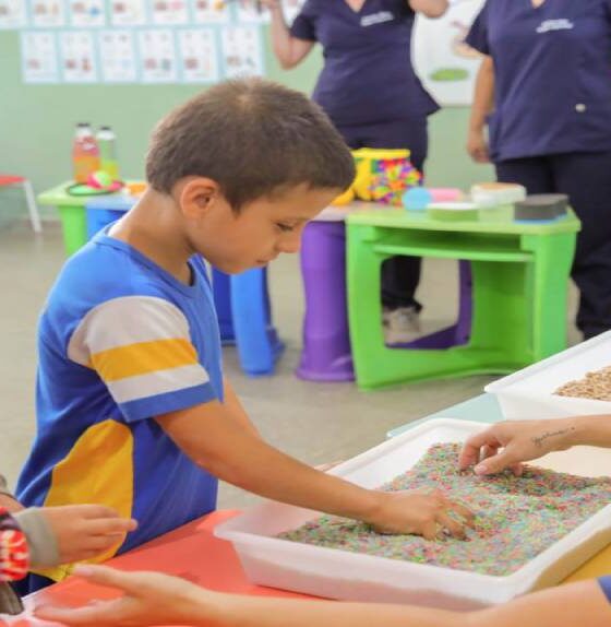 abril-azul-teamarr-promove-atividades-a-comunidade-escolar-e-familias-atipicas-da-escola-municipal-raimundo-eloy