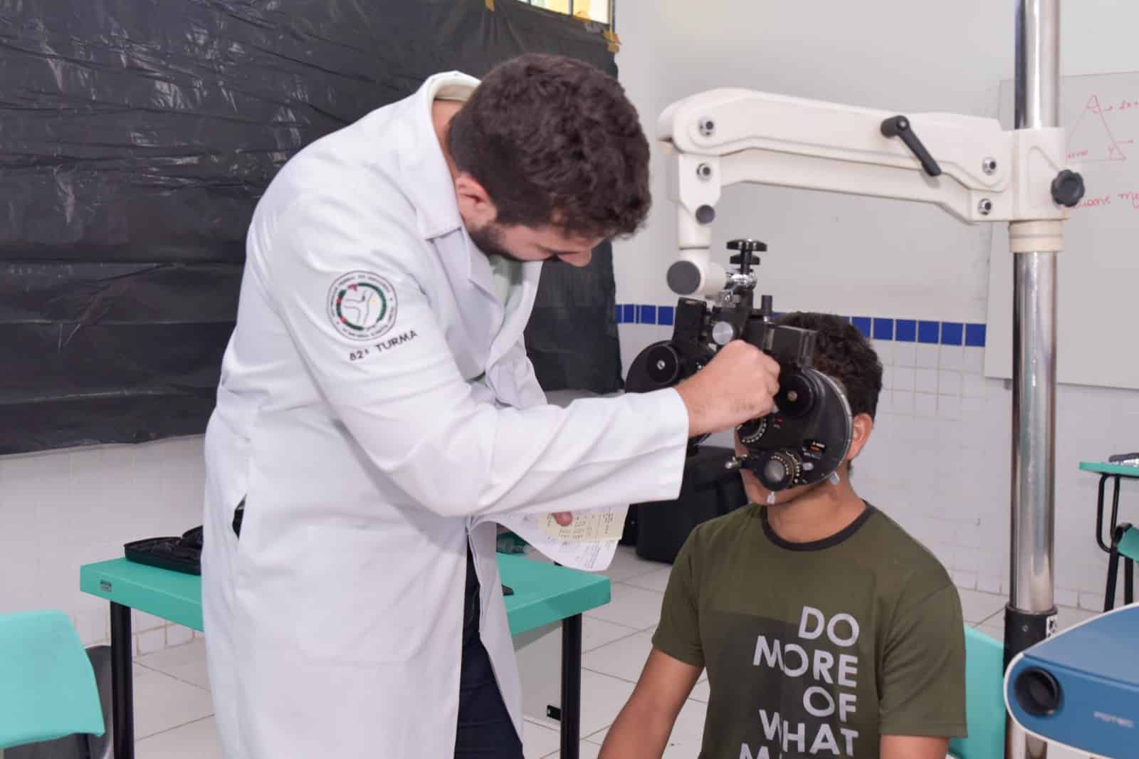 governo-de-roraima-oferta-servicos-gratuitos-a-populacao-no-bairro-tancredo-neves