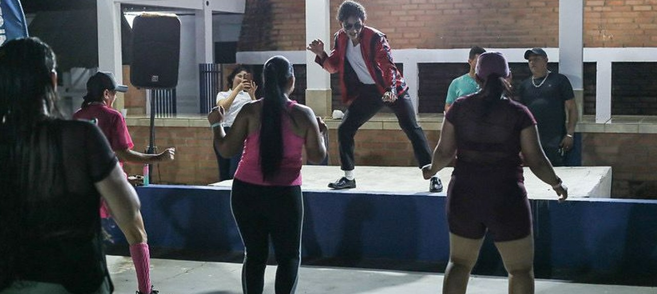 zumba-com-estilo-ccjuv-leva-coreografias-de-michael-jackson-para-polo-de-alto-alegre