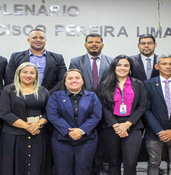 em-mucajai-cam-entrega-minuta-de-atualizacao-da-lei-organica-a-camara-municipal