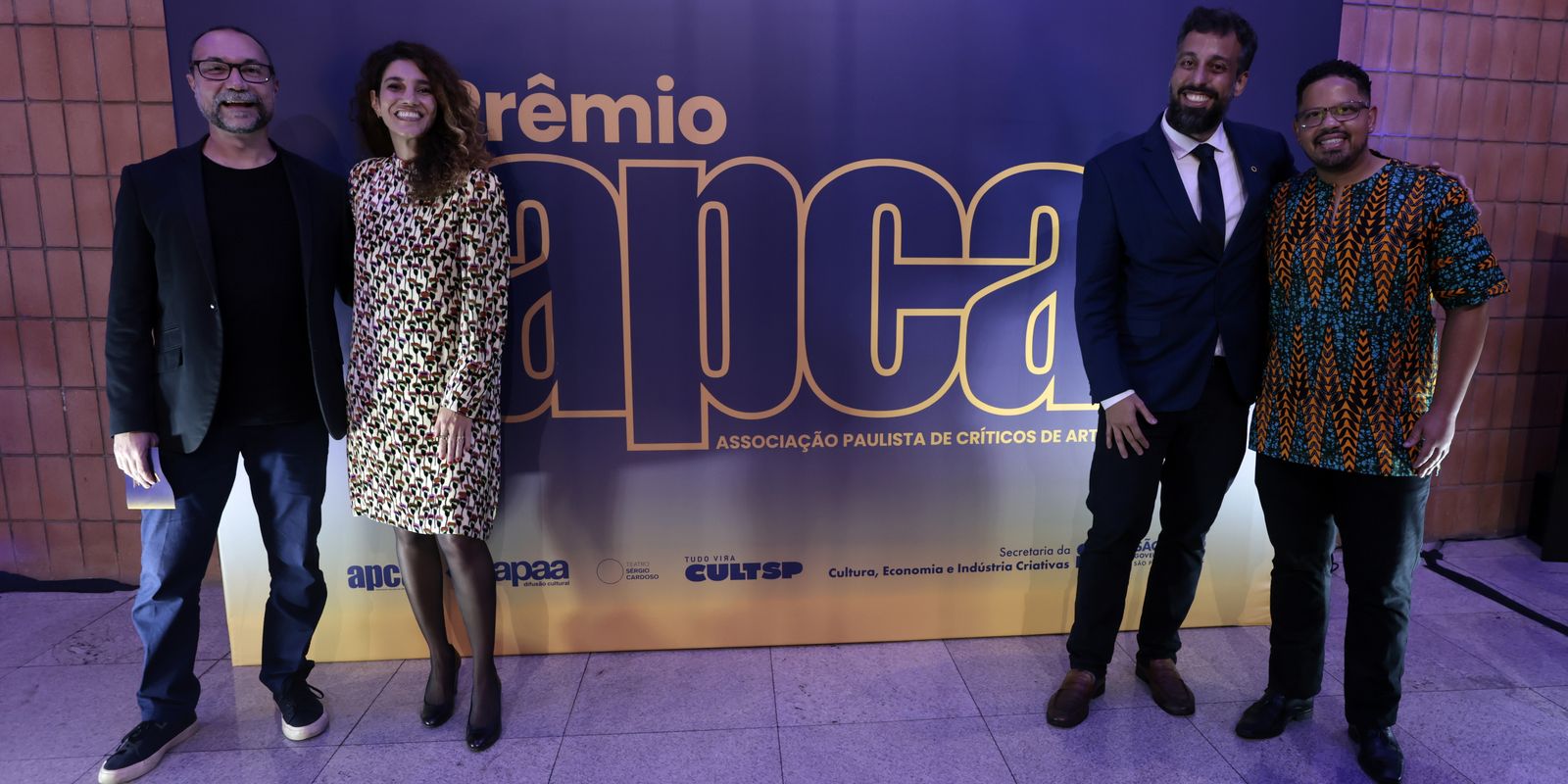 programa-tarde-nacional-sp,-da-radio-nacional,-recebe-premio-apca