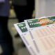mega-sena-acumula-e-premio-principal-vai-para-r$-45-milhoes