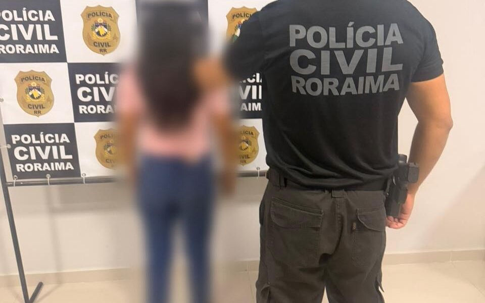 mae-e-presa-em-flagrante-apos-agredir-filho-de-2-anos-dentro-de-forum-em-boa-vista