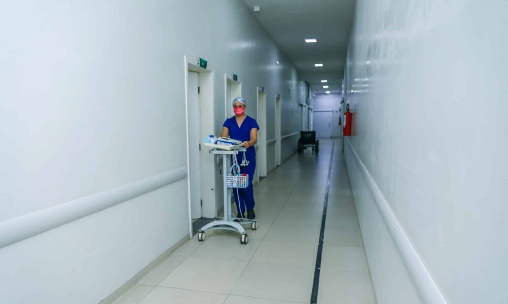 94-pacientes-foram-transferidos-para-leitos-da-rede-privada,-eliminando-lotacao-no-pronto-socorro-do-hgr