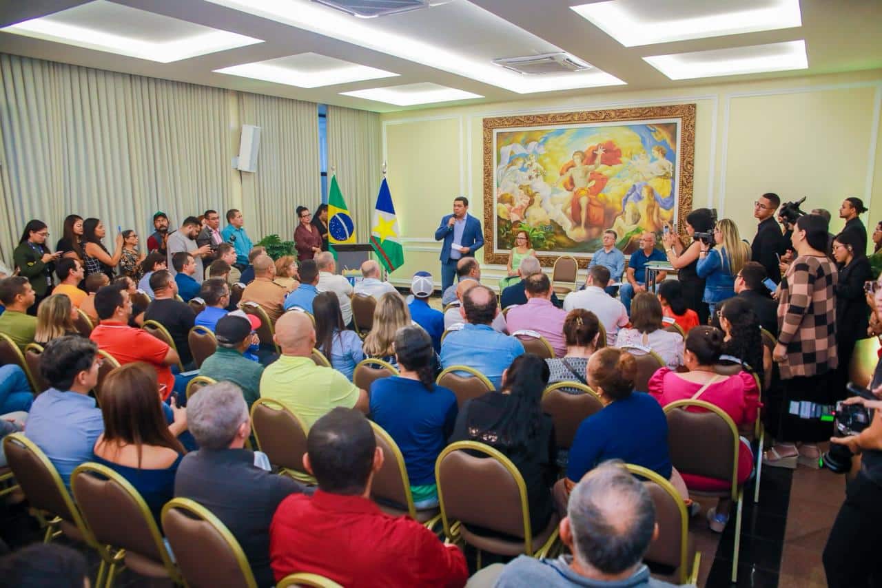 sampaio-anuncia-pagamento-do-salario-de-maio-para-o-dia-23-e-primeira-parcela-do-13°-para-03-de-junho