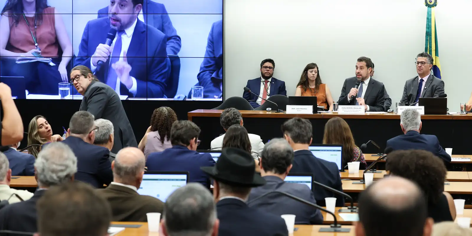 boulos-critica-compensacao-a-empresas-pelo-fim-da-escala-6×1