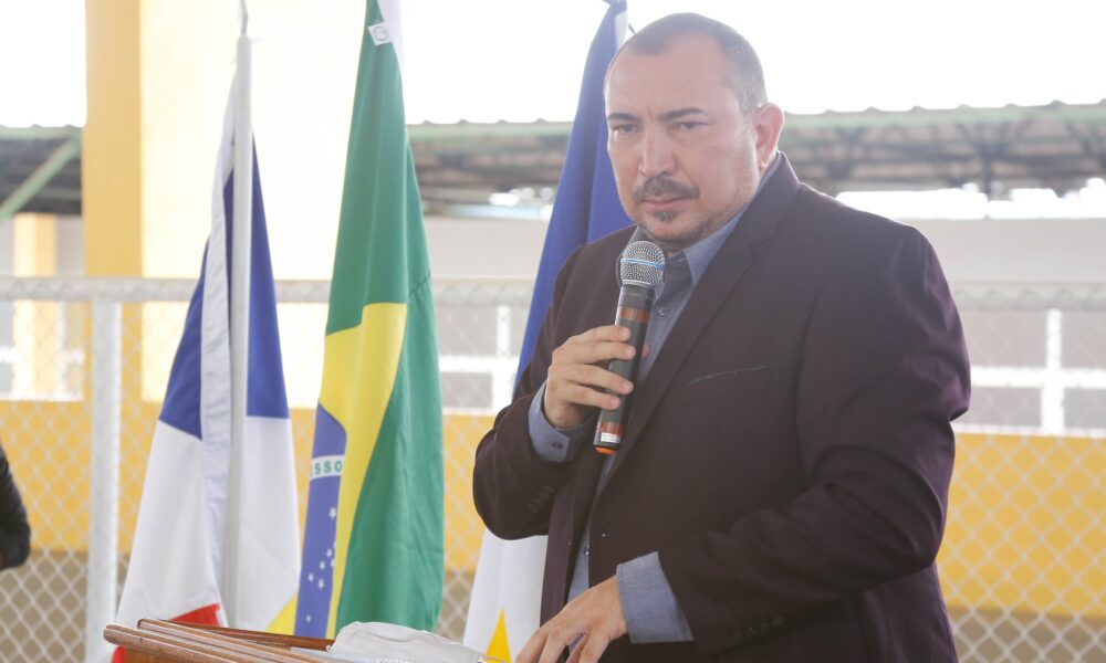 sampaio-nomeia-ex-prefeito-jairo-ribeiro-como-secretario-interino