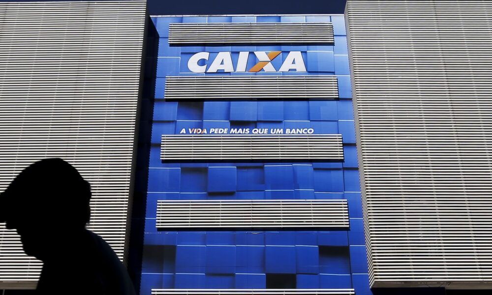 lucro-da-caixa-cai-34%-no-primeiro-trimestre-com-novas-regras-do-bc