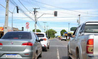avenida-laura-pinheiro-maia-ganha-novo-semaforo-para-reforcar-seguranca-e-organizar-transito-na-zona-oeste-de-boa-vista