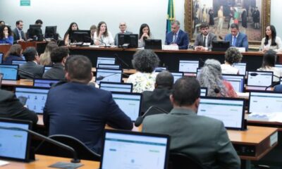 ccj-da-camara-adia-analise-de-pec-sobre-reducao-da-maioridade-penal