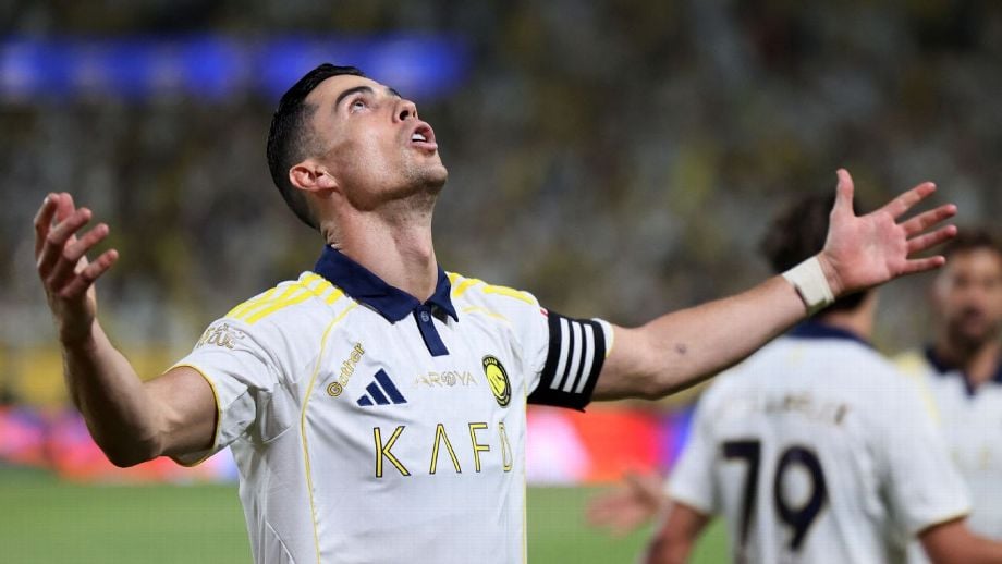 cristiano-ronaldo-conquista-primeiro-titulo-oficial-no-futebol-saudita-e-leva-al-nassr-ao-trofeu-da-liga-saudita