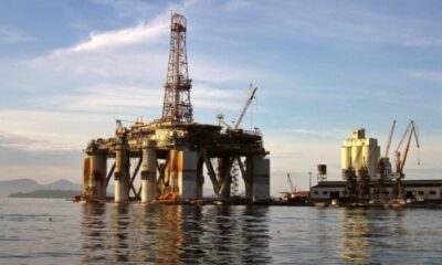 petroleo-fecha-em-queda-e-dolar-ronda-r$-5-apos-sinais-de-cessar-fogo-no-oriente-medio