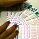 mega-30-anos-sorteia-premio-especial-de-r$-320-milhoes;-assista-aqui
